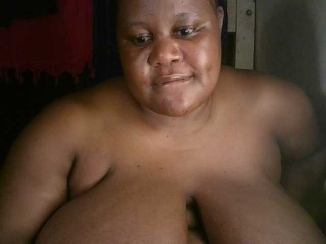 Ebonymagixs BongaCams Model