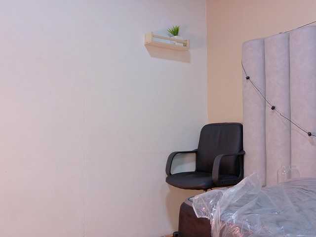 JenaCooper BongaCams Model