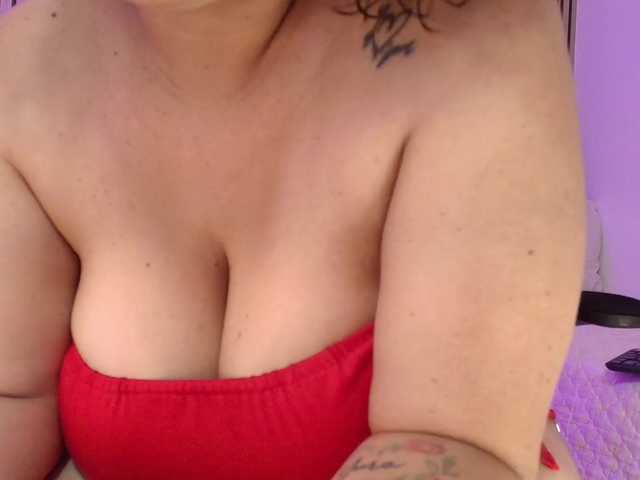 juliramirez2 BongaCams Model