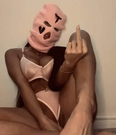 BELLA-VIP Stripchat Model