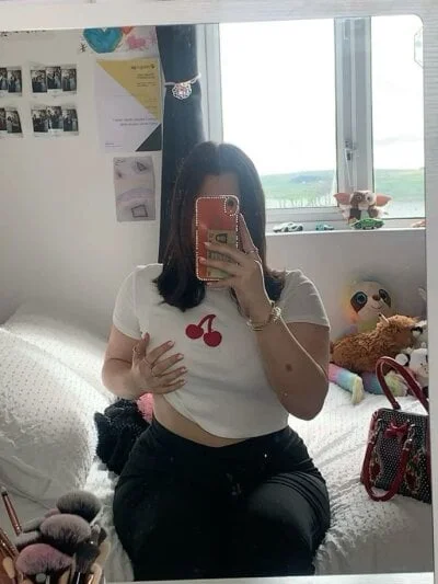 Elifyavass Stripchat Model