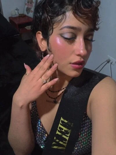 LilithMonette Stripchat Model