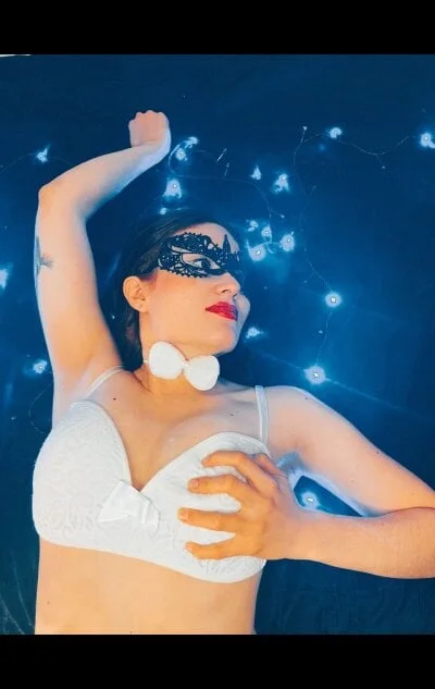 Miacarry Stripchat Model