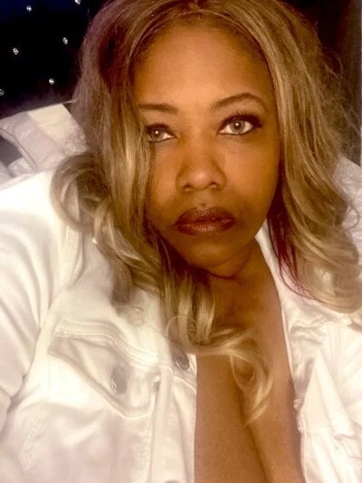 msyvette1970@xh Stripchat Model