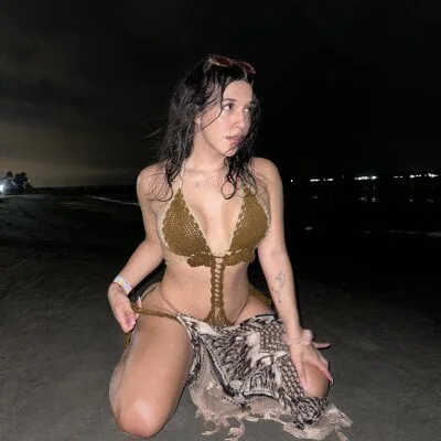 trs_val1 Stripchat Model